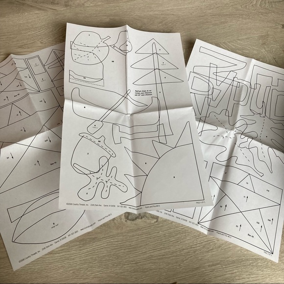 Quilt Pattern - Country Threads - Somebody’s Home - Throw or Wall Hanging - Picture 6 of 9